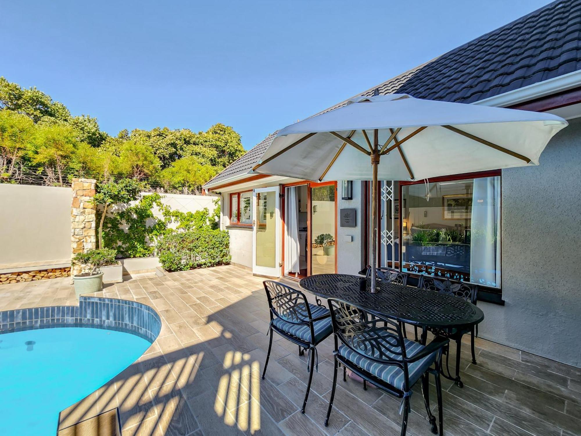 Branch & Vine Cottages - Constantia - Formerly Pinoak Cottages Cidade Do Cabo Exterior foto