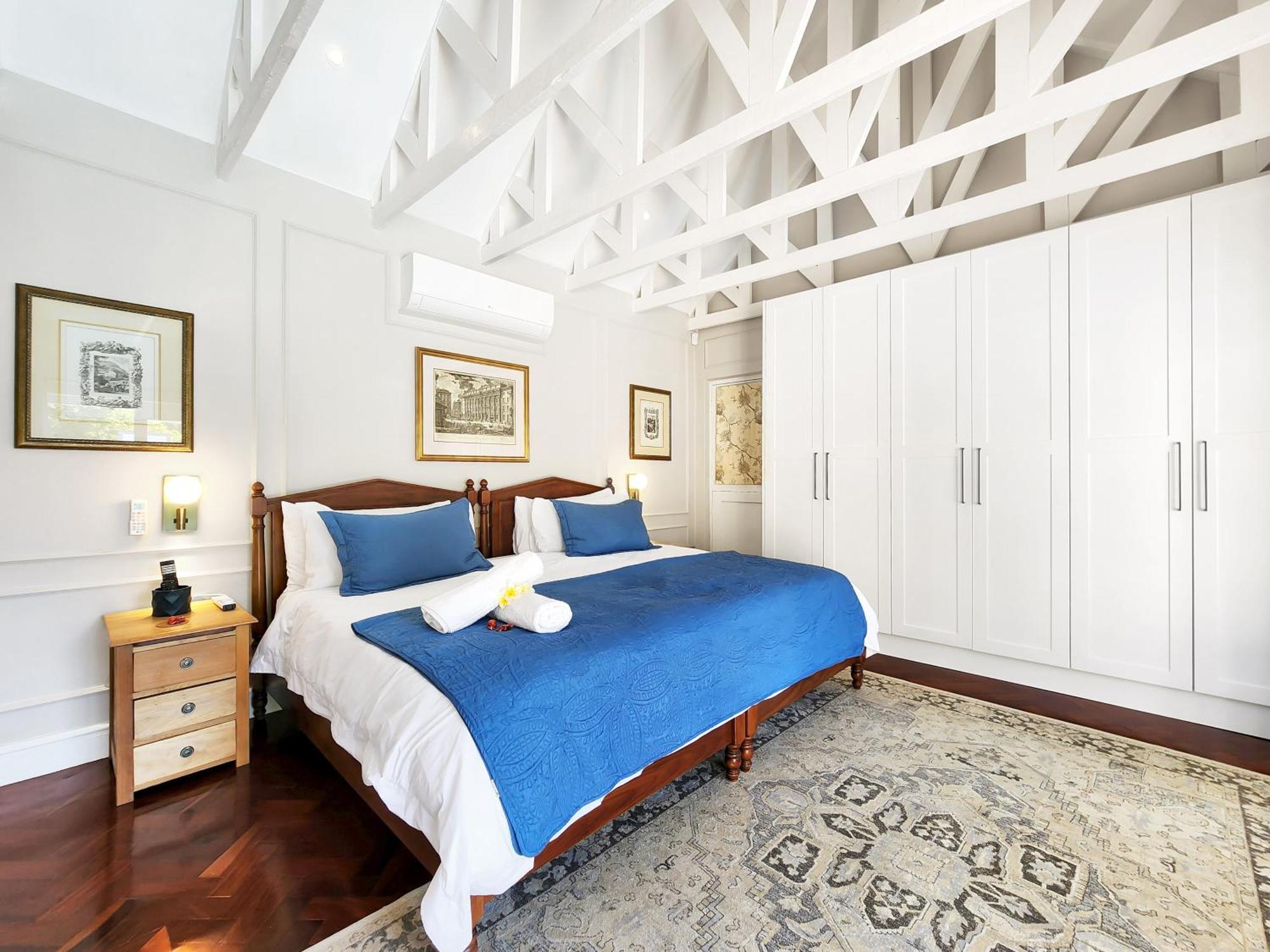 Branch & Vine Cottages - Constantia - Formerly Pinoak Cottages Cidade Do Cabo Exterior foto