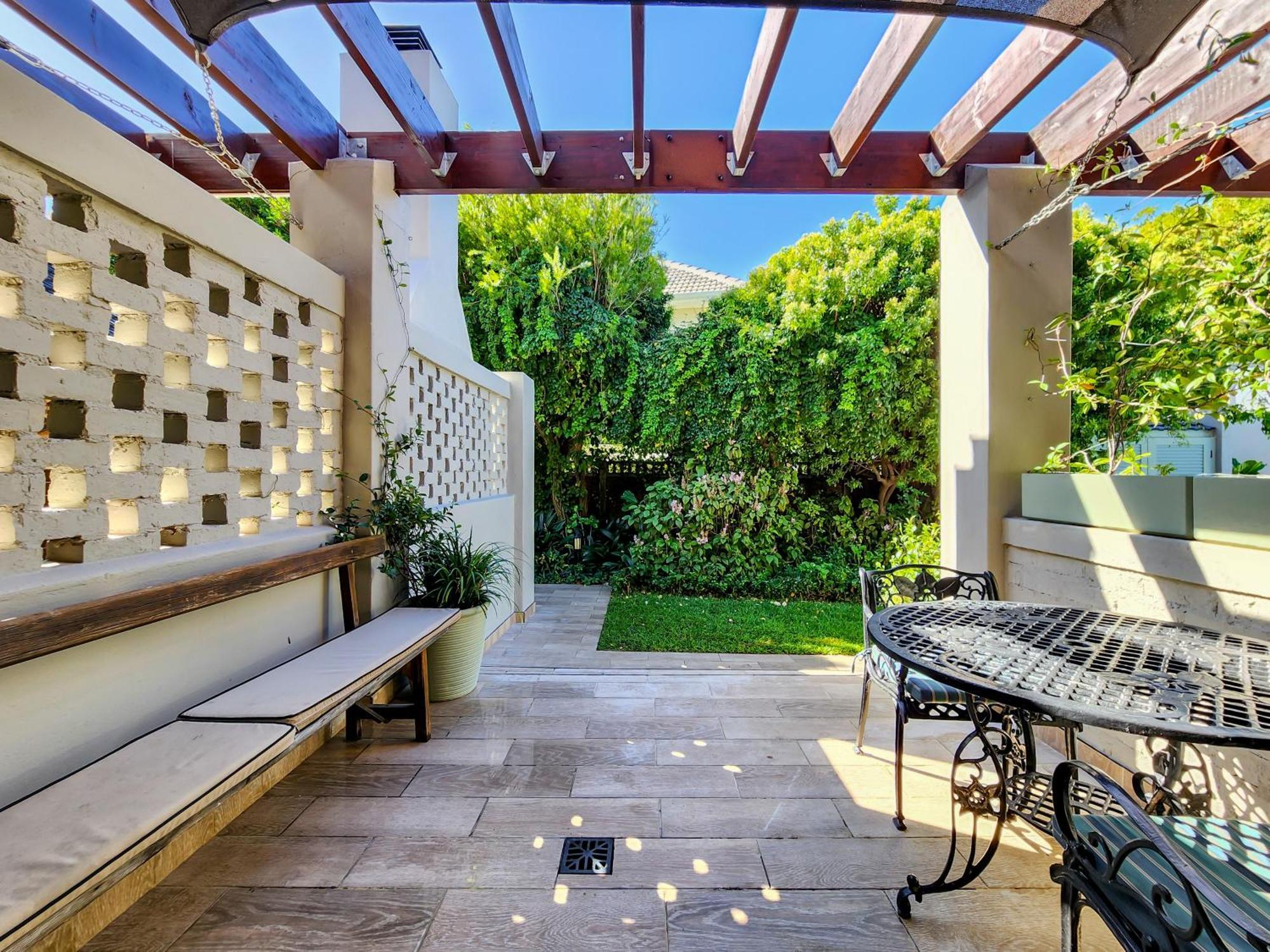Branch & Vine Cottages - Constantia - Formerly Pinoak Cottages Cidade Do Cabo Exterior foto